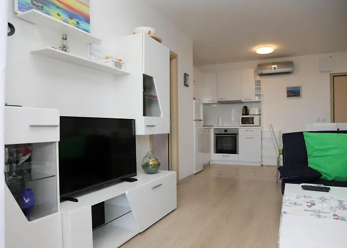 Lux Sozopoli Hills A19 и а13 Созопол