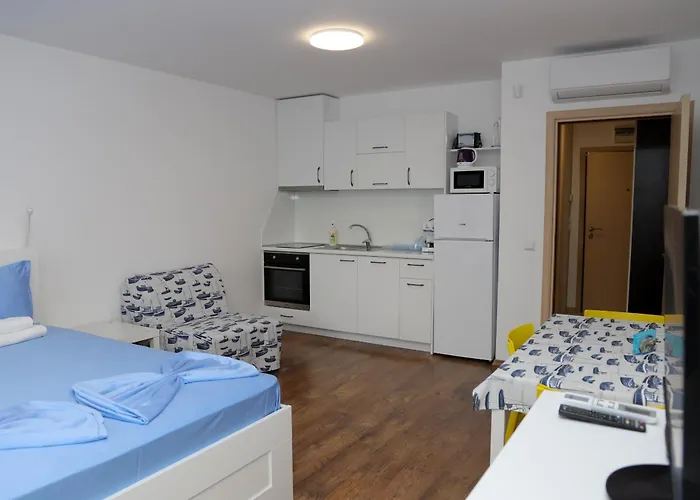 Lux Sozopoli Hills A19 и а13 Созопол